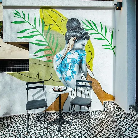 Apartment Designer In Art District With Terrace Garden Istanbul