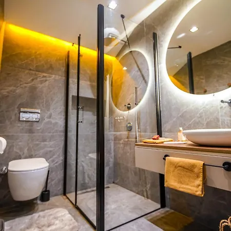Apartment Designer In Art District With Terrace Garden *