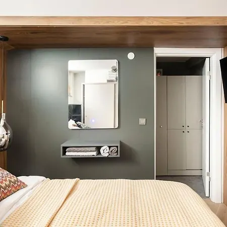 Designer In Art District With Terrace Garden Apartment Istanbul