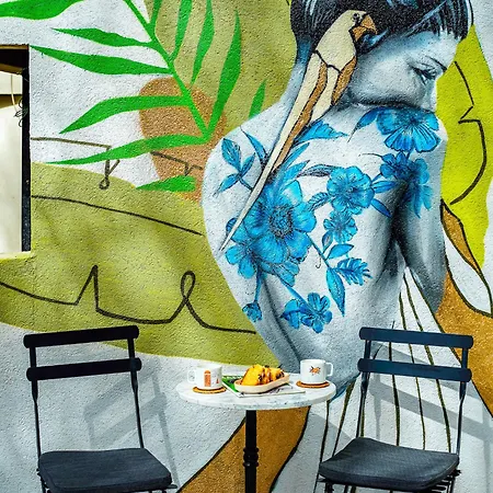 Designer In Art District With Terrace Garden *